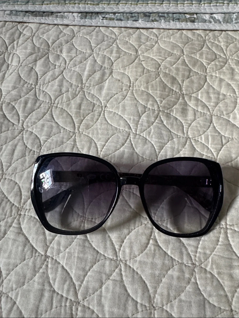 Panama Jack Black Oversized Women's Sunglasses